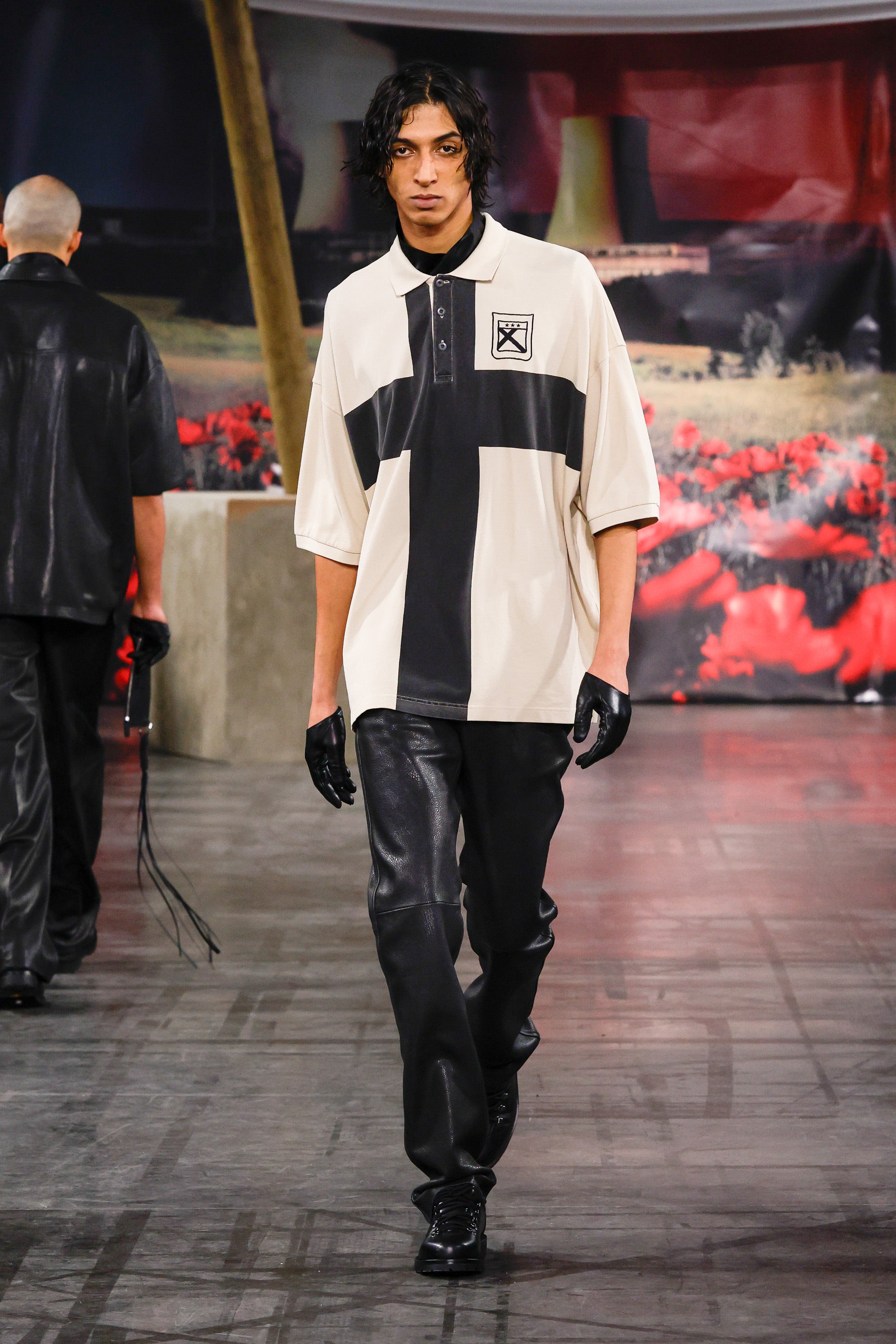 "FAINTING CROSS" OVERSIZED POLO SHIRT