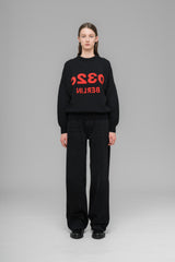 "SELFIE" SWEATER BLACK&RED