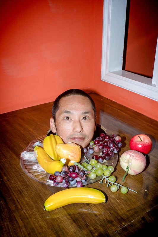 A Guy From Chengdu Takes Pictures in Shanghai