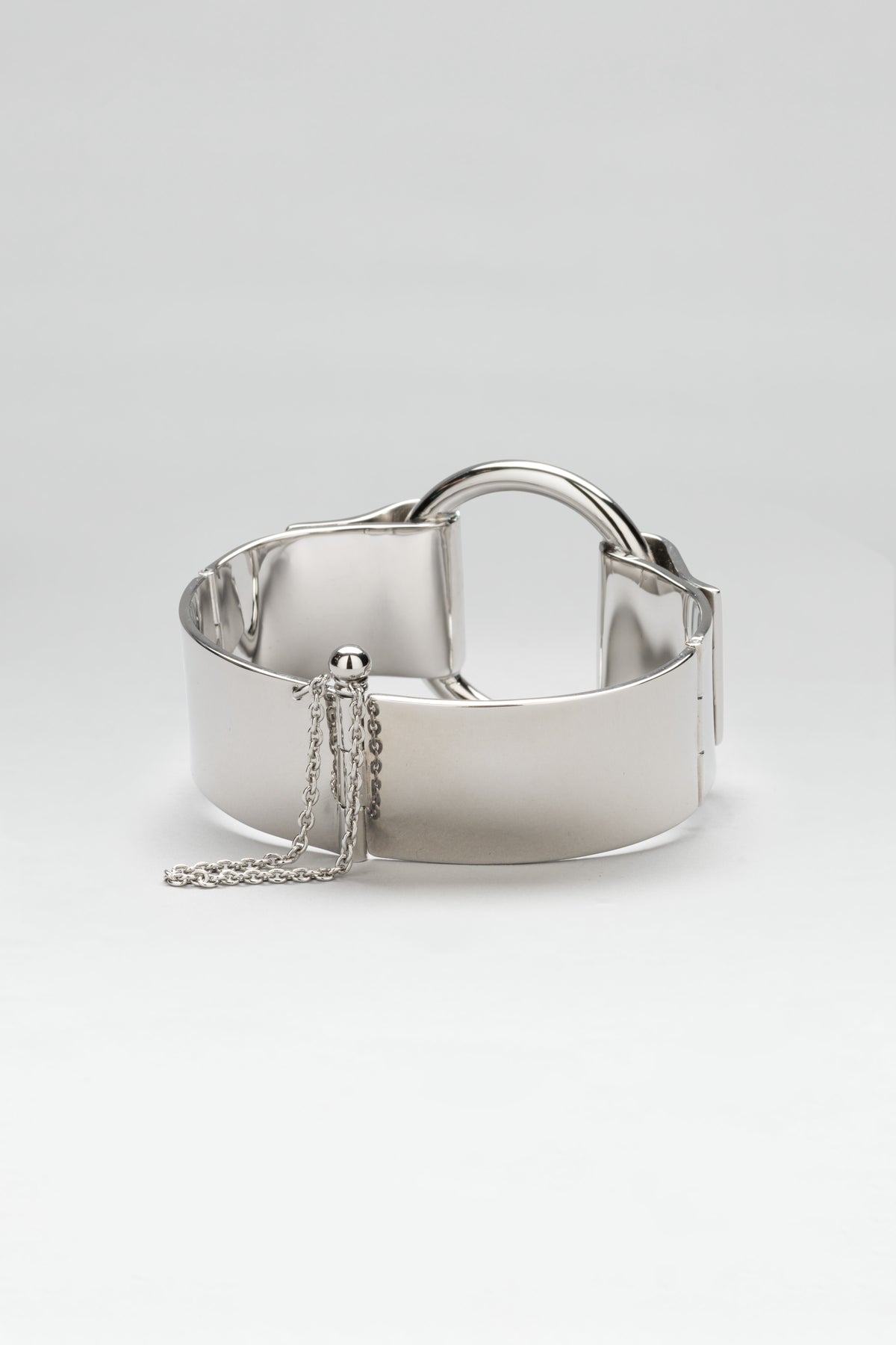 "RING" ARM CUFF