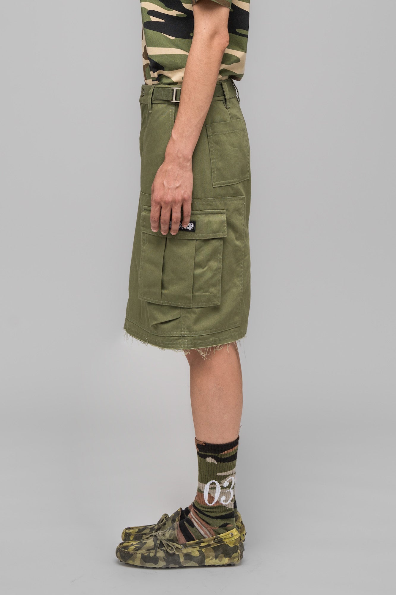 "MASKED CHOICE" CARGO SKIRT - 032c