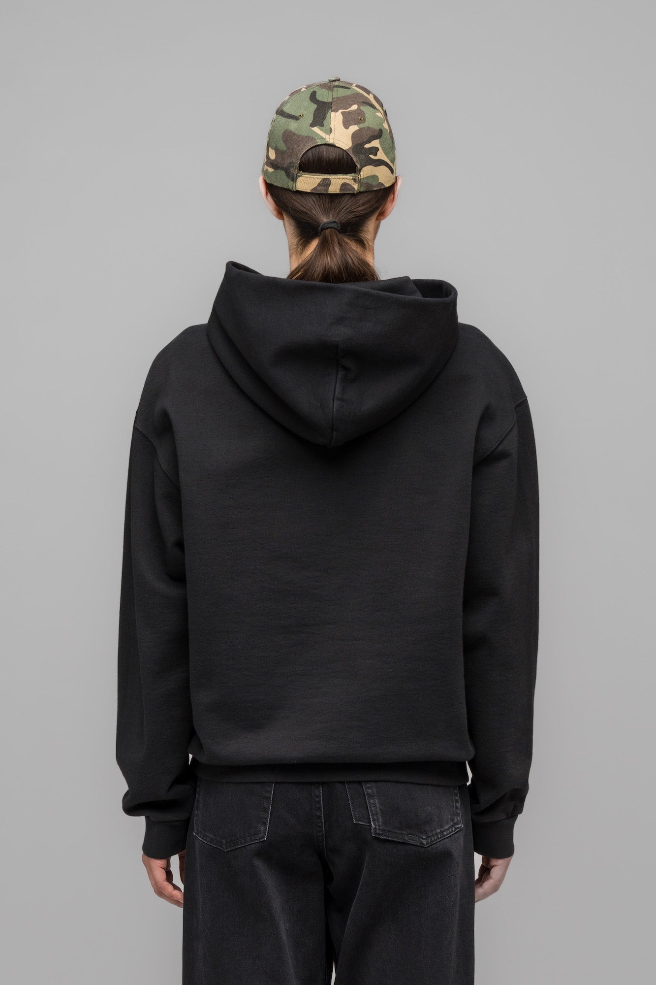 "BUY ME AN ISLAND" HOODIE - 032c