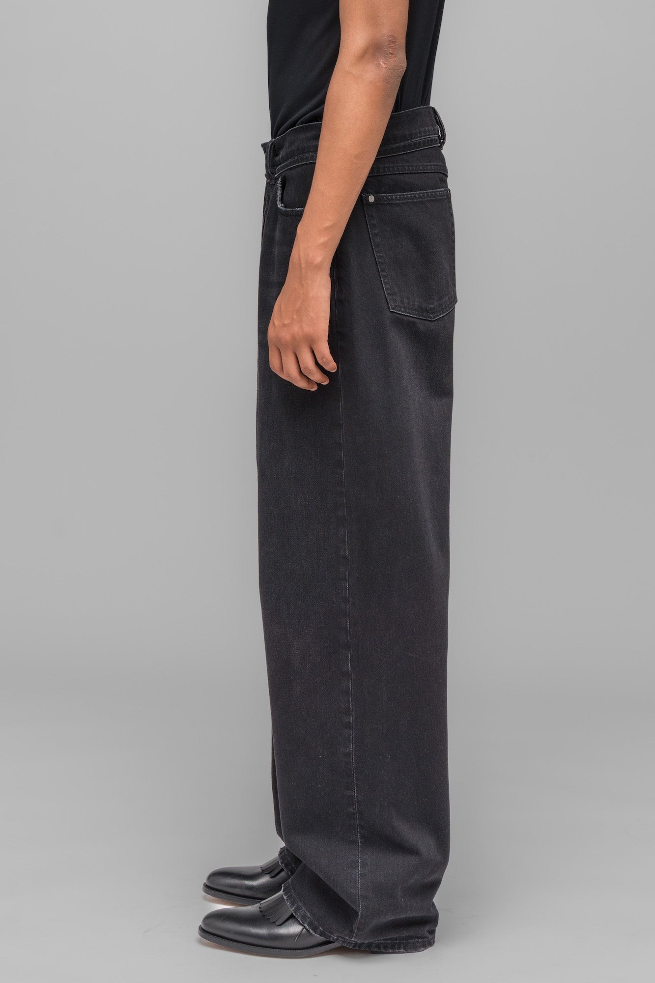 "DOWN TO EARTH" WIDE LEG JEAN