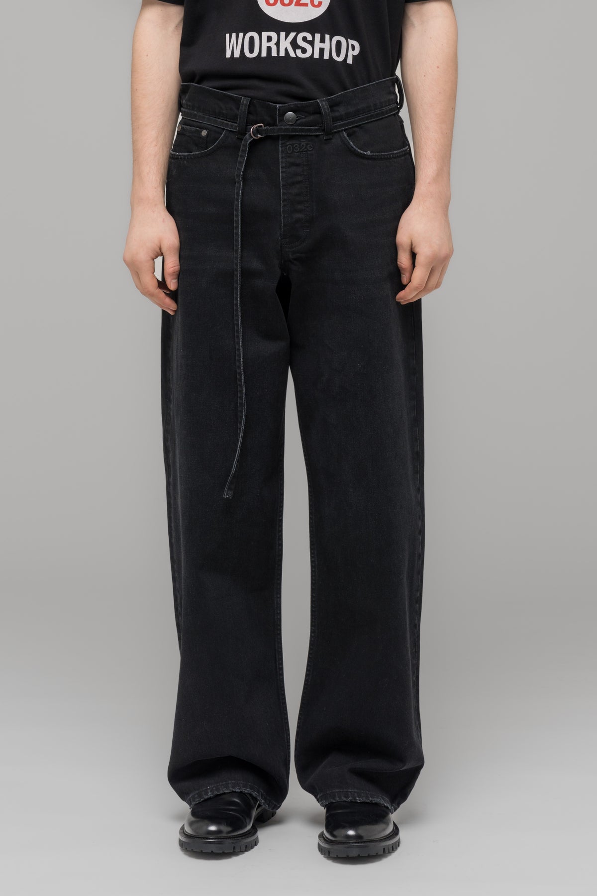 "DOWN TO EARTH" WIDE LEG JEAN WASHED BLACK