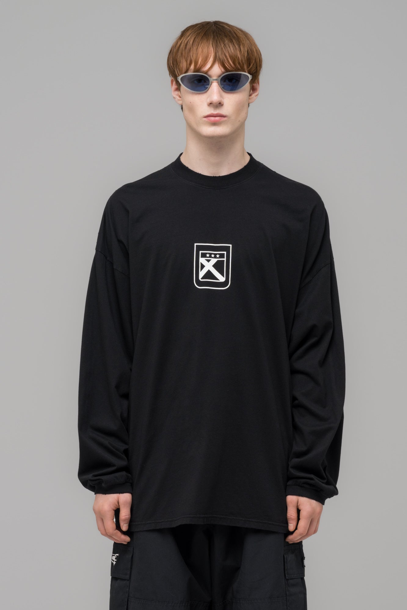 "FAINTING CROSS" OVERSIZED LONGSLEEVE