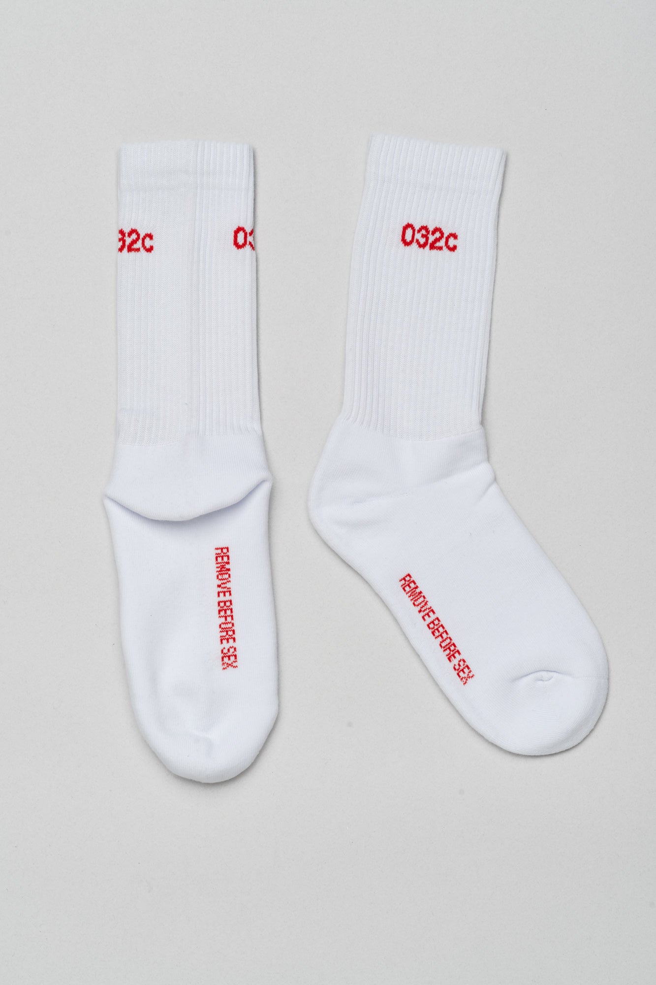 032c Socks REMOVE BEFORE SEX White/Red