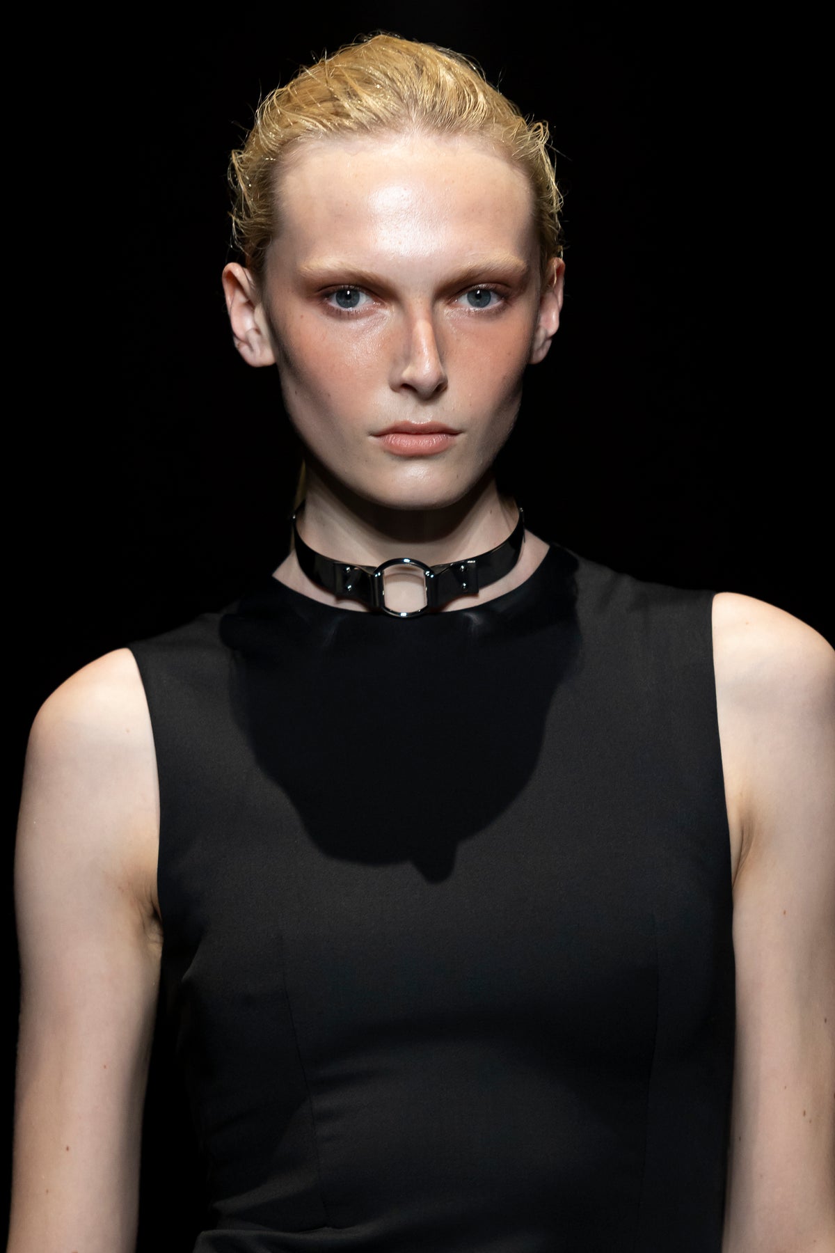"RING" CHOKER