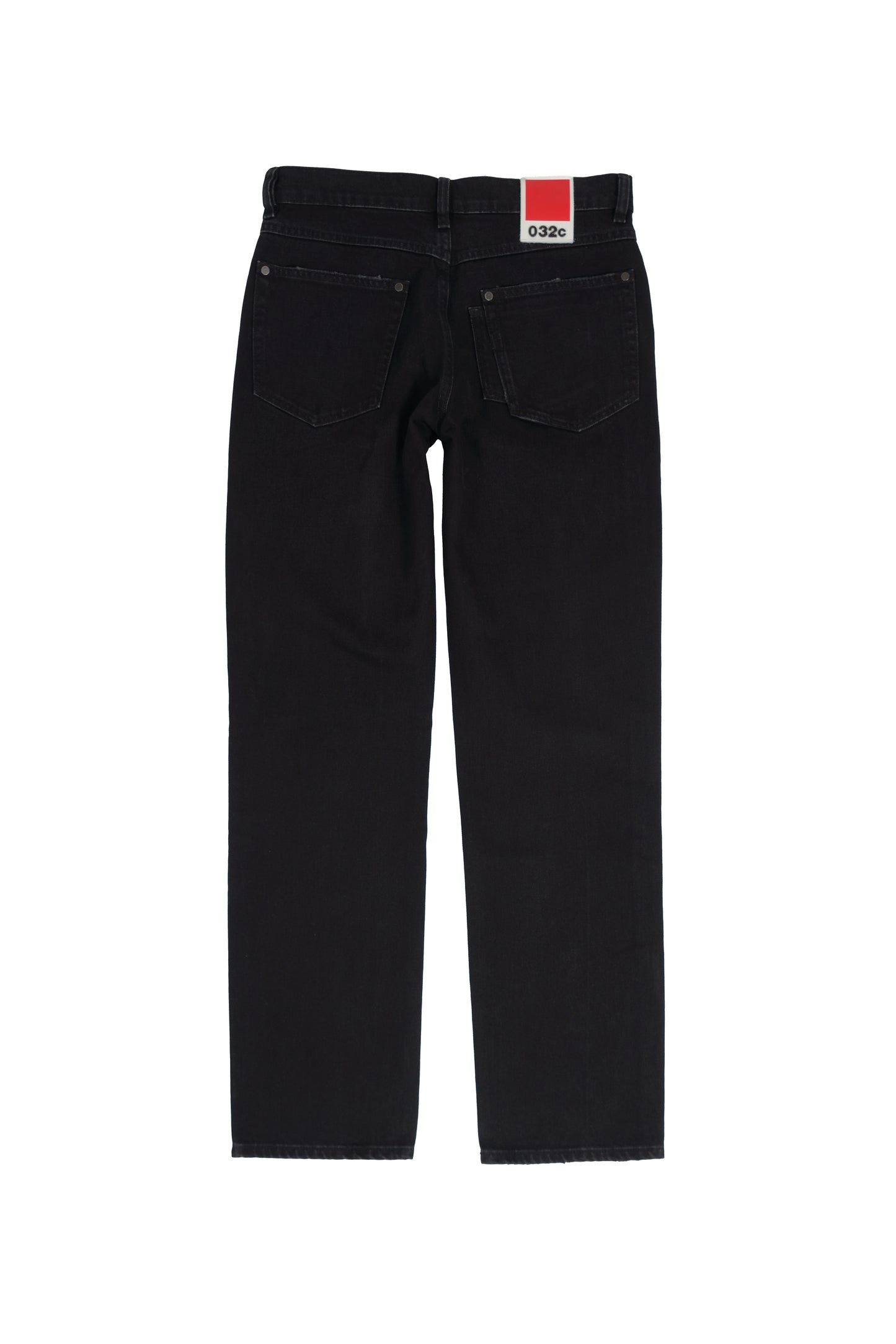 STRAIGHT LEG JEAN