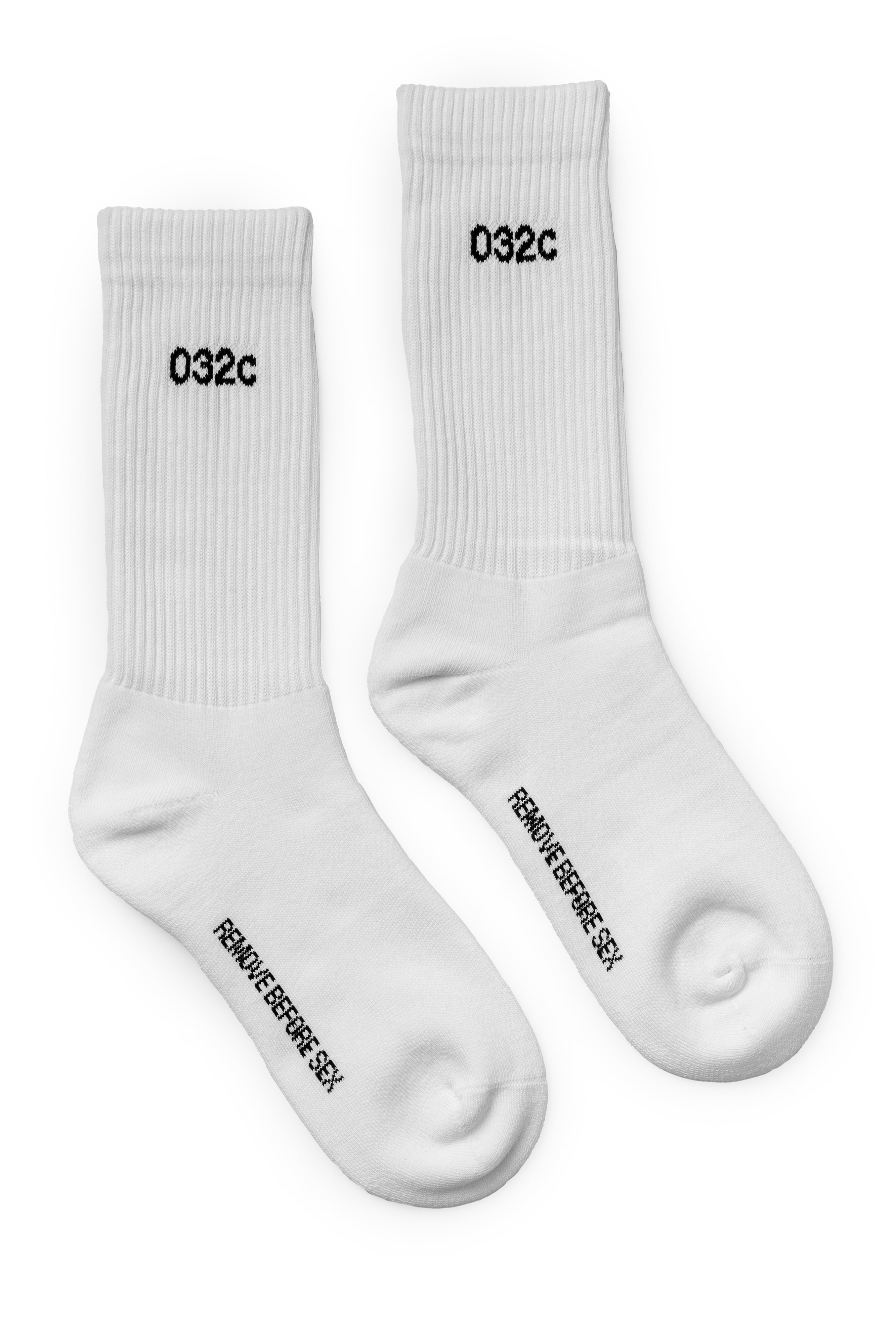 "REMOVE BEFORE SEX" SOCKS WHITE/BLACK - 032c