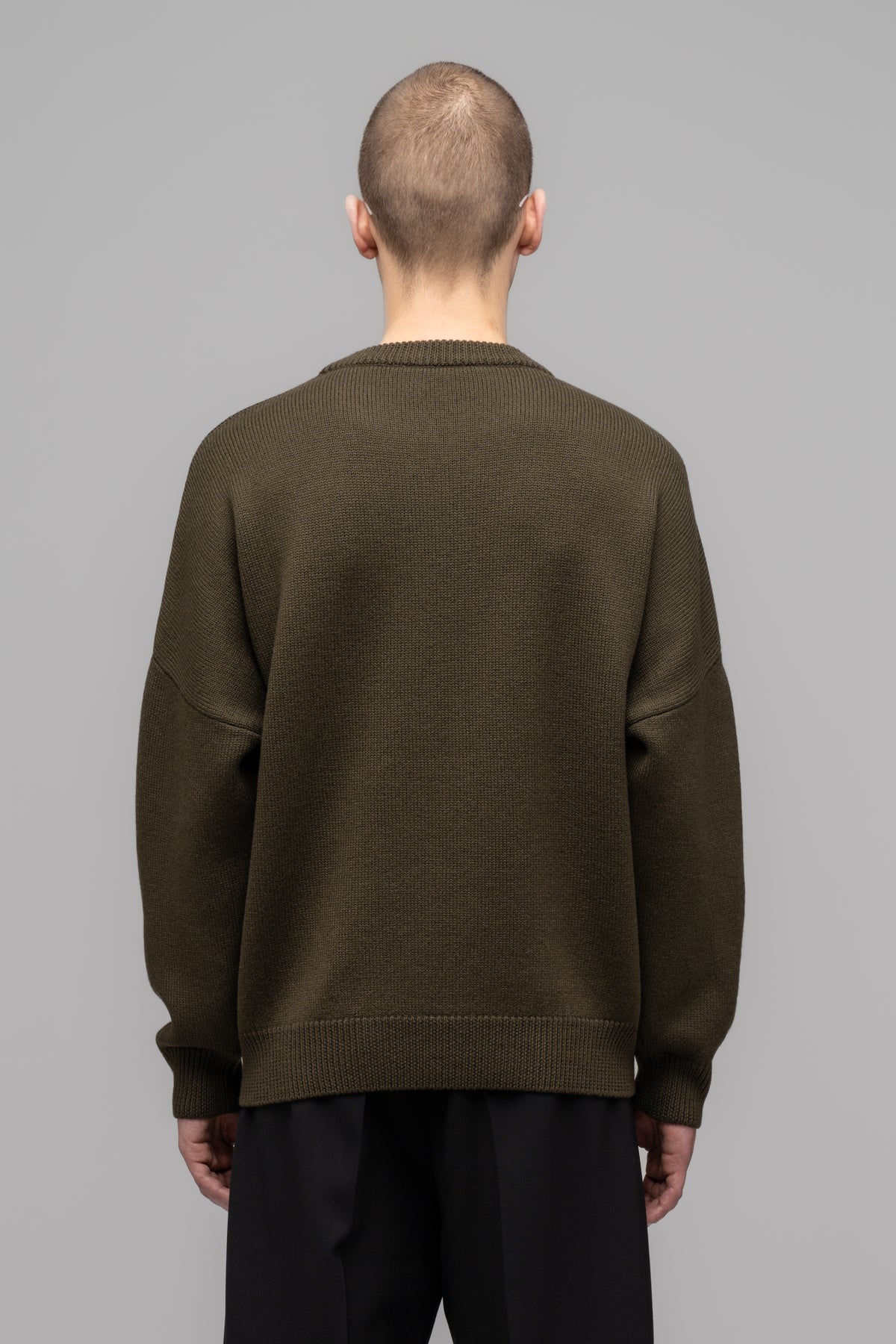 "SELFIE" SWEATER OLIVE DRAB