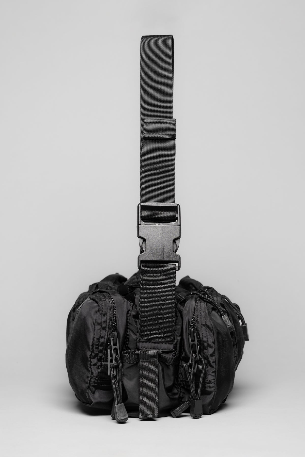 "TEAM" TAG SHOULDER BAG