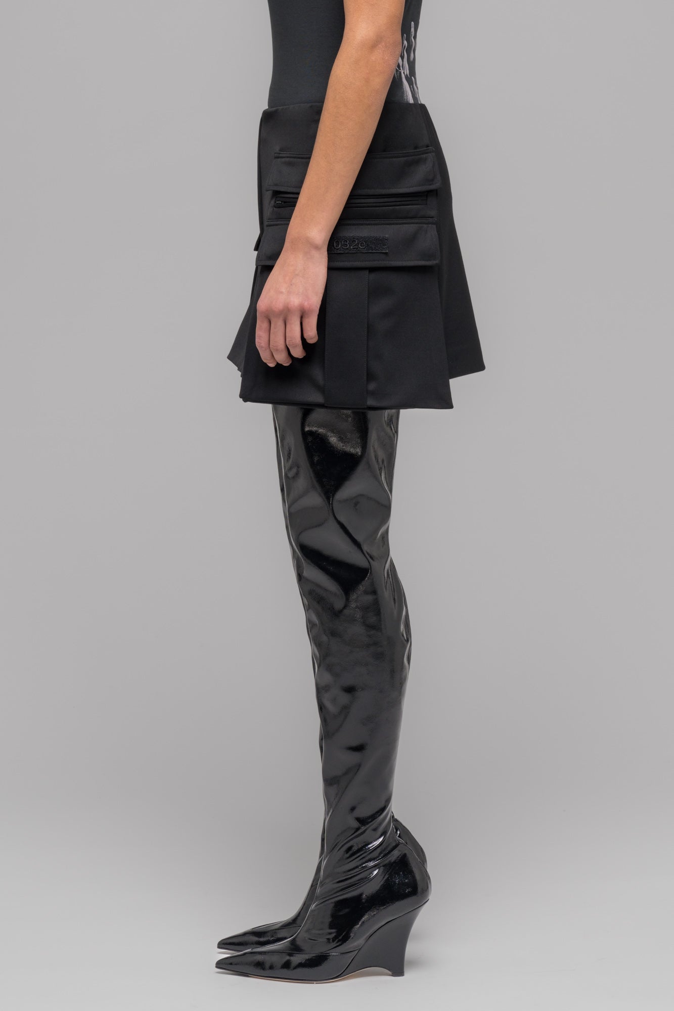 "NUCLEAR" TIGHT SUIT SKIRT